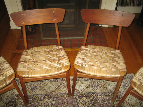 Old chairs - new bark seats