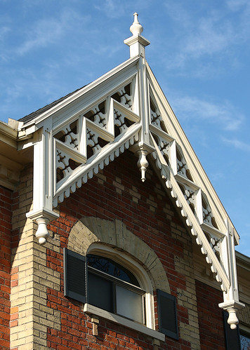 Gingerbread / Italianate Style / Graydon House / Streetsville, Ontario