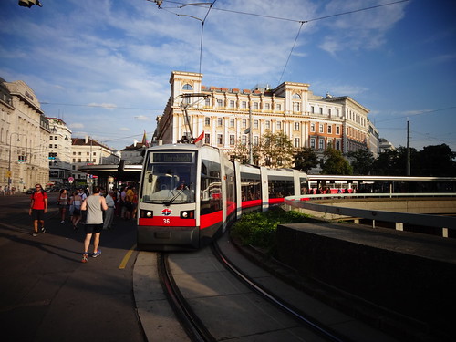 Wien, 1. Bezirk (el arte de los sitios públicos de Viena), Schottengasse/Universitätsring (Palais Ephrussi), Jonas-Reindl