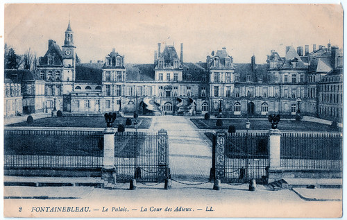 Fontainebleau (Seine-et-Marne) - La Cour des Adieux