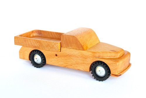 Wooden 800-series Truck replica