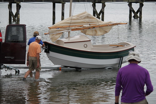 IMG_2678 – Nordland WA – Mystery Bay State Park – Red Lantern SCAMP Rally – Launching the Gig Harbor Boatworks-built (fiberglass) SCAMP