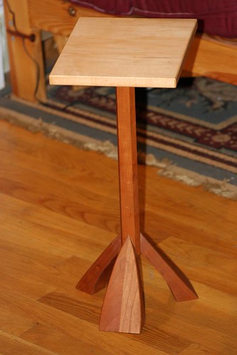 speaker stand