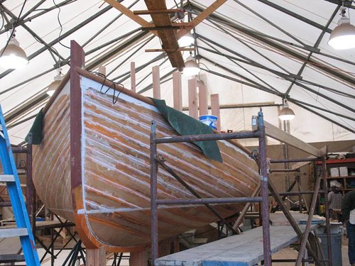 Crosby Catboat Construction at the Boat School - paying the seams