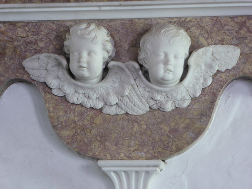 Cherubs, Leebotwood