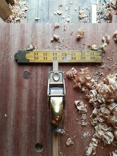 Edge Planing some thin narrow stock on the roman workbench #romanworkbench #