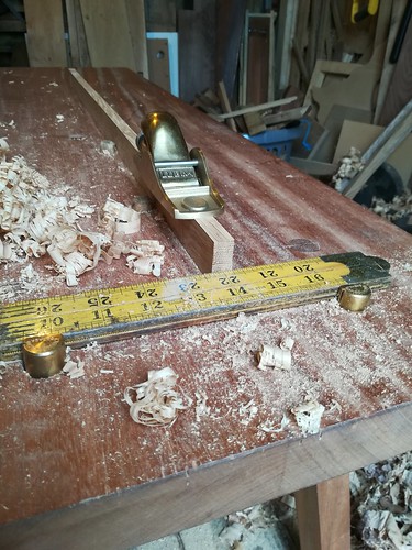 Edge Planing some thin narrow stock on the roman workbench #romanworkbench #