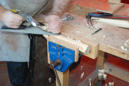 Planing off the corners *  The Woodwork Lathe * Preparing a wooden blank for turning between centres * Craft & Design / Product Design