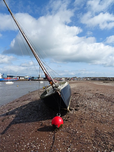 Cornish Shrimper 19 on the Salty