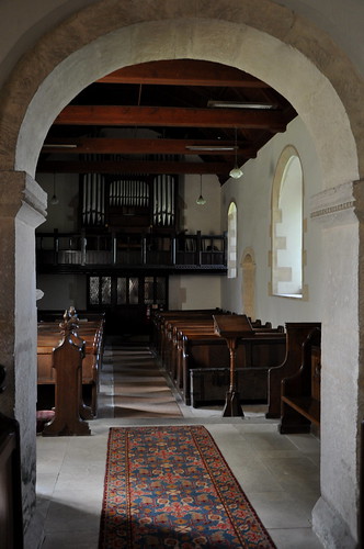 Coln Rogers St Andrew-103 The nave from the chancel