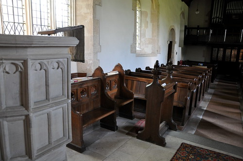 Coln Rogers St Andrew-106 C15 stone pulpit, five-sided, trefoil-headed panels