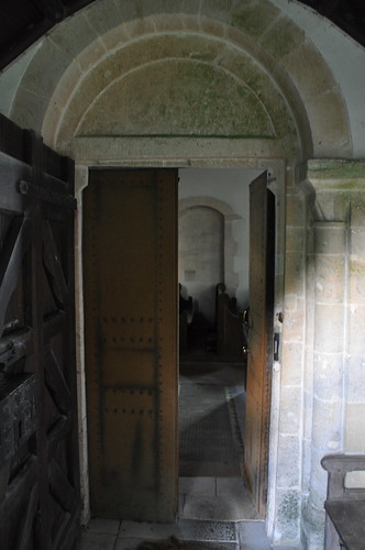 Coln Rogers St Andrew-126 South doorway, nook-shafts with scalloped capitals