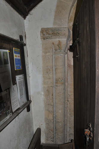 Coln Rogers St Andrew-127 South doorway, nook-shafts with scalloped capitals