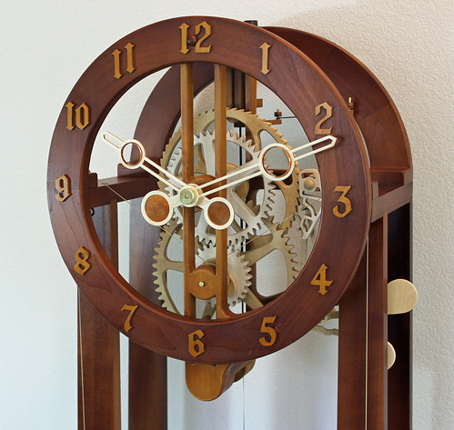 Harmonic Oscillator Clock