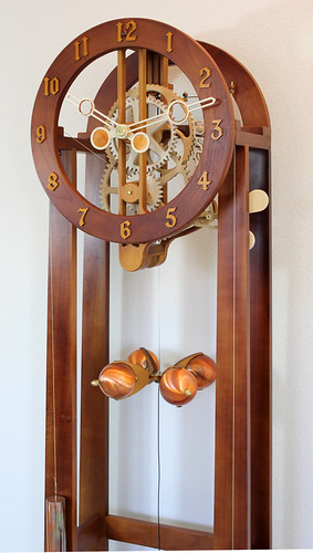 Harmonic Oscillator Clock