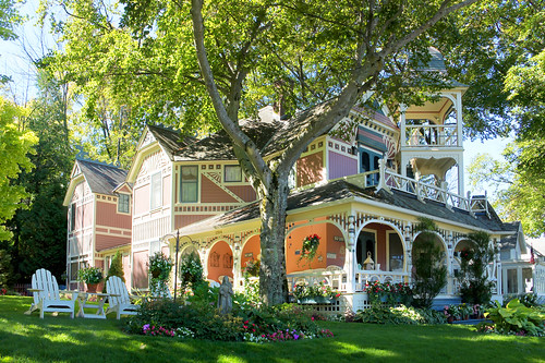 Hillside House In Bay View