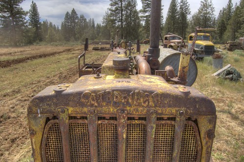 Antique Caterpillar bulldozer grill grille HDR