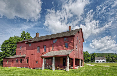 Laundry and Machine Shop