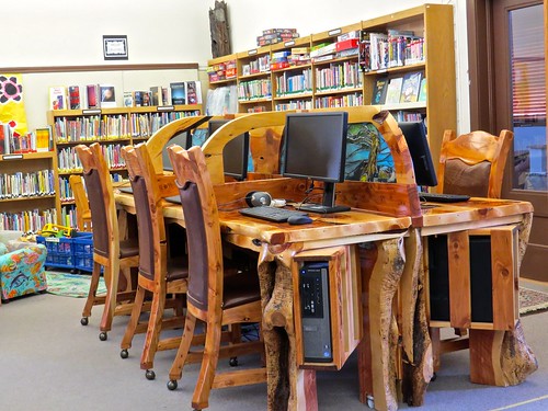 Wonderful Library Computer Station