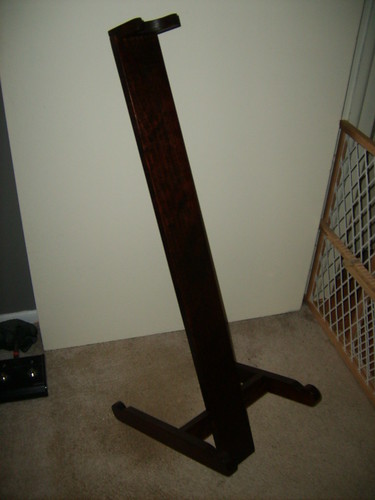 pine guitar stand