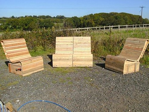 Pallet-Artistic-Patio-Furniture