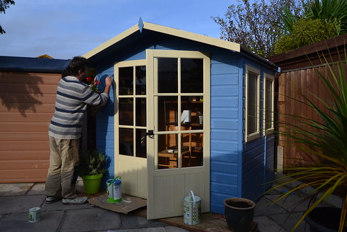 Painting the Summer House - part 2