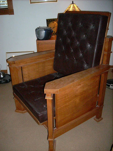 Frank Lloyd Wright chair seeking authentication