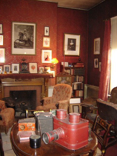 3rd floor front room - Gibson House