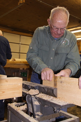 Making Bluebird Nest Box Kits 02