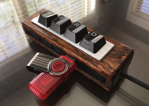 Diy Video Tutorial: Pallet Wood Usb Expander