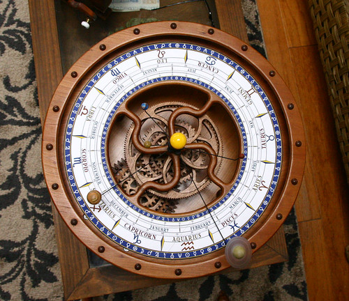 Copernican Planetary Orrery by Thomas Schacht 2