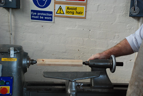 Tighten lock on tailstock * The Woodwork Lathe * Preparing a wooden blank for turning between centres * Craft & Design / Product Design