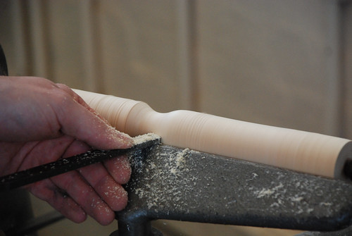 The Woodwork Lathe * Preparing a wooden blank for turning between centres * Craft & Design / Product Design