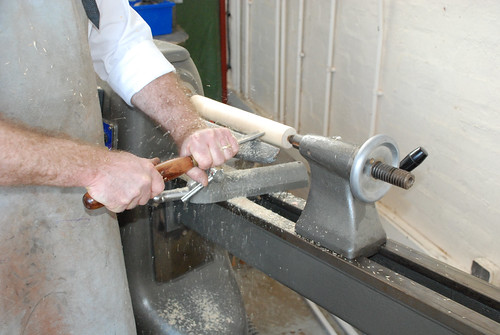 The Woodwork Lathe * Preparing a wooden blank for turning between centres * Craft & Design / Product Design