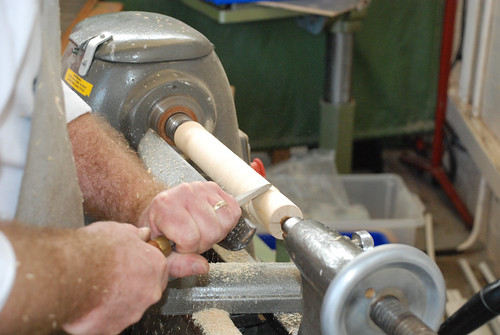 The Woodwork Lathe * Preparing a wooden blank for turning between centres * Craft & Design / Product Design