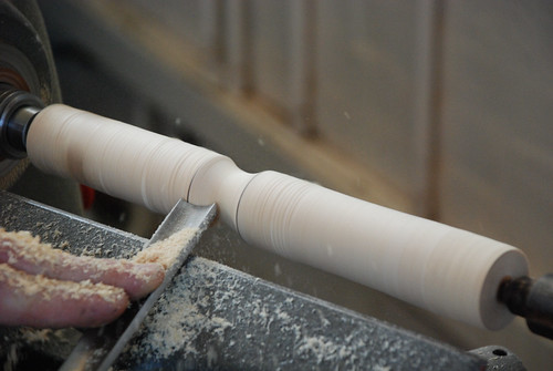 The Woodwork Lathe * Preparing a wooden blank for turning between centres * Craft & Design / Product Design