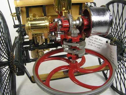 1886 Benz 3 wheeler Motorwagen fuel engine