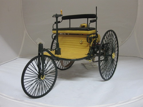 1886 Benz 3 wheeler Motorwagen 26