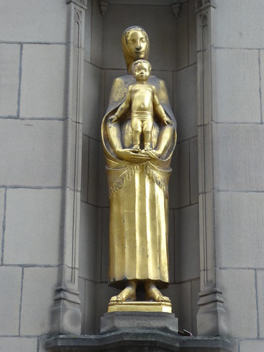 Virgin & Child, Manchester Cathedral