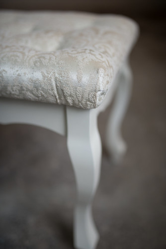 Glamour stool details.