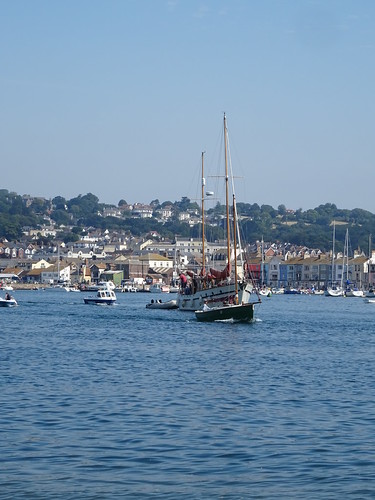 Little Green Cornish Shrimper 19 on the Teign