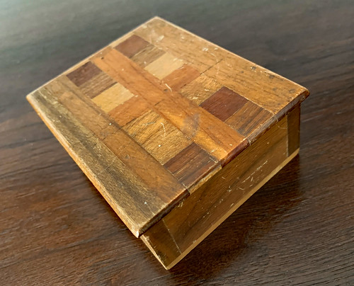 Small wooden box, ca 1938