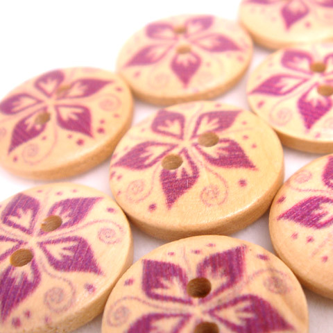 2-Holes Purple Swirl Flowers Wooden Buttons 15 x 15 mm - A00064