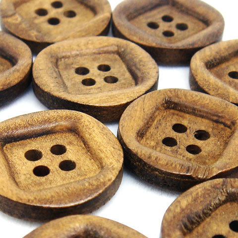 4-Holes Inner Square Wooden Buttons 20 x 20 mm - A00072