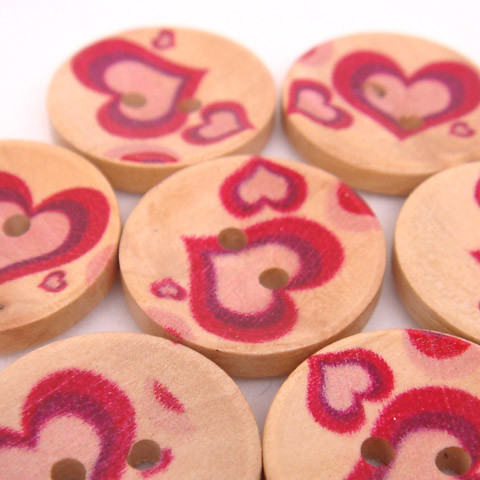 2-Holes Hearts Wooden Buttons 20 x 20 mm - A00066