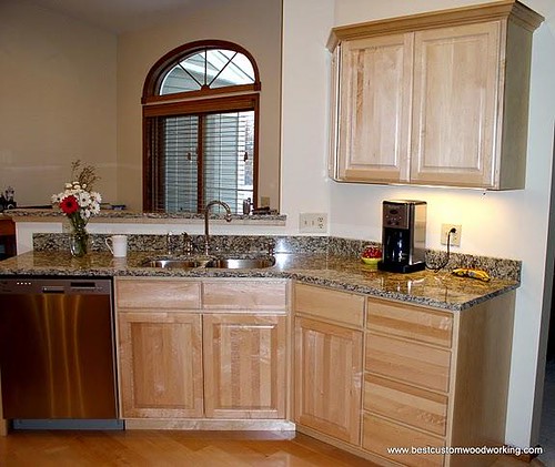 Custom Maple Kitchen Cabinets