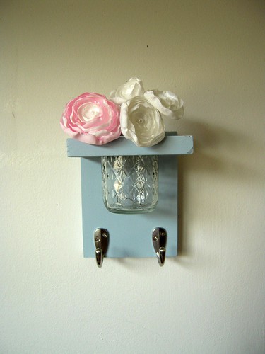 Mini shelf in sky blue with 2 multipurpose satin nickel silver hooks