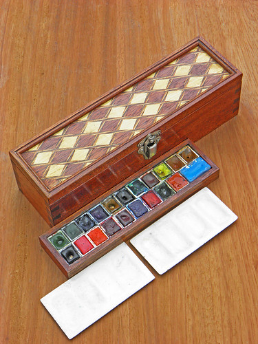 Travelling watercolor box