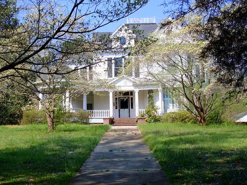 Joseph Wilkerson House, Boydton 4--What April Can Do