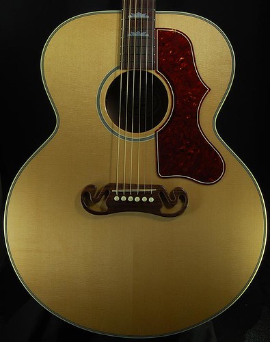 Gibson-sj-200-studio-acoustic-f